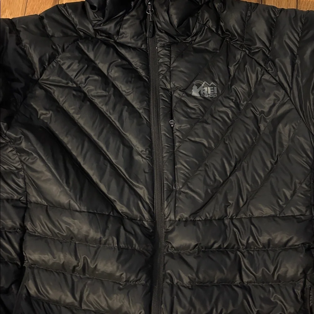 Rei down jacket - Picture 2 of 3